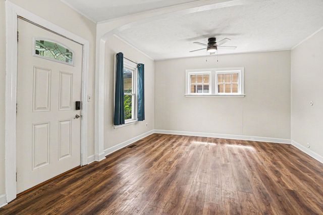2814 S Rose Street, Kalamazoo, MI 49001