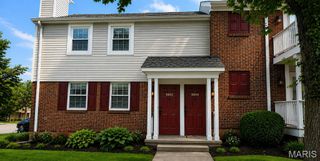 8804 Eager Road, St Louis, MO 63144