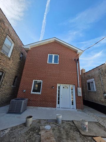 2906 W 40th Street, Chicago, IL 60632