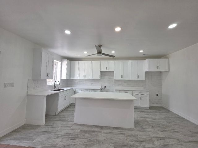 2906 W 40th Street, Chicago, IL 60632