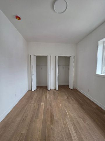 2906 W 40th Street, Chicago, IL 60632