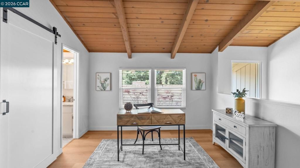 Image 14 of property listing at 90 Rolling Green Cir, Pleasant Hill, CA 94523