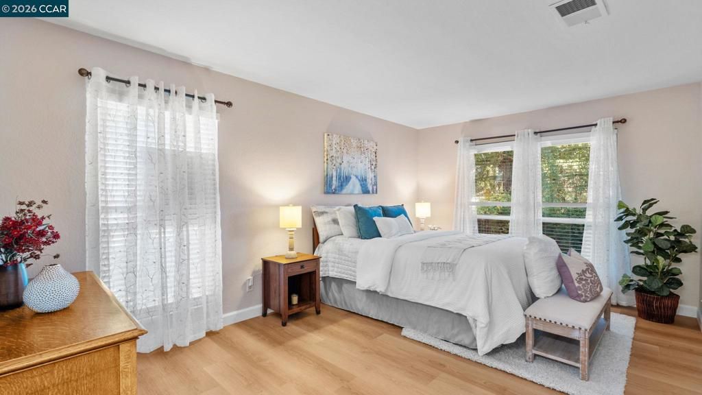 Image 20 of property listing at 90 Rolling Green Cir, Pleasant Hill, CA 94523