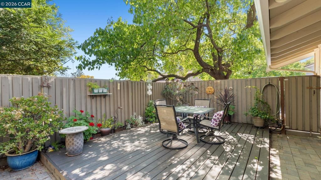 Image 26 of property listing at 90 Rolling Green Cir, Pleasant Hill, CA 94523