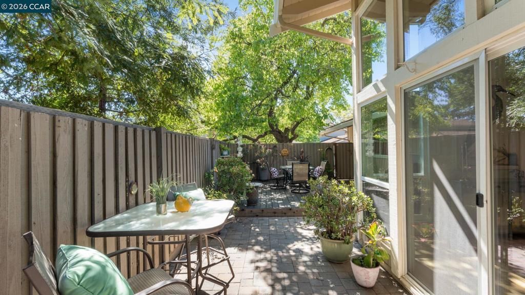 Image 28 of property listing at 90 Rolling Green Cir, Pleasant Hill, CA 94523