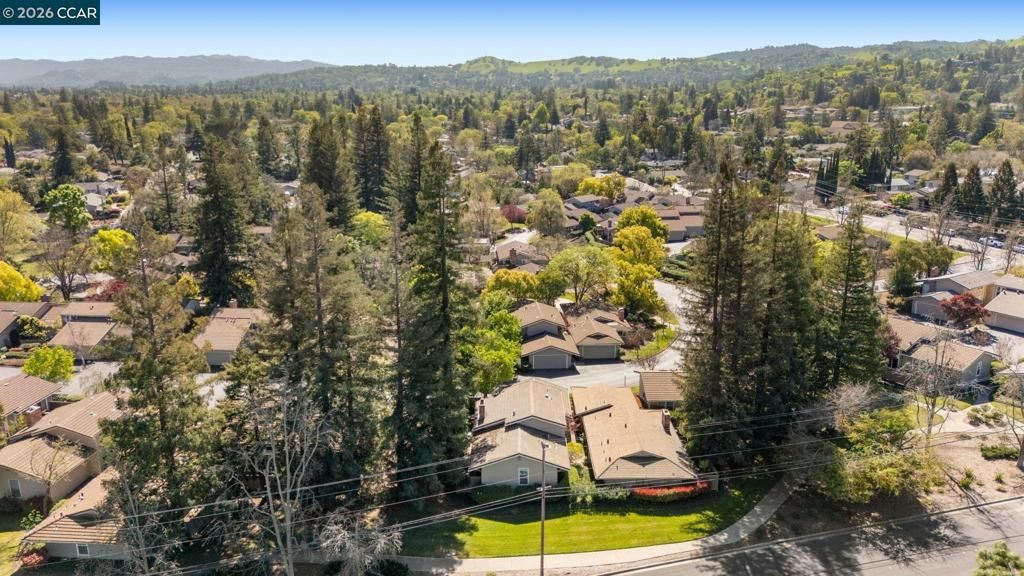Image 38 of property listing at 90 Rolling Green Cir, Pleasant Hill, CA 94523