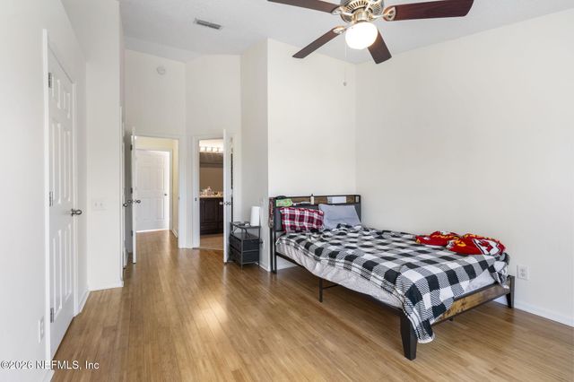 12311 KENSINGTON LAKES Drive 2806, Jacksonville, FL 32246