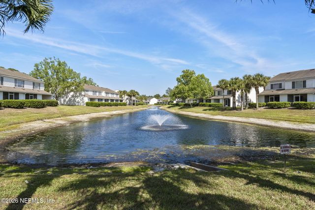 12311 KENSINGTON LAKES Drive 2806, Jacksonville, FL 32246