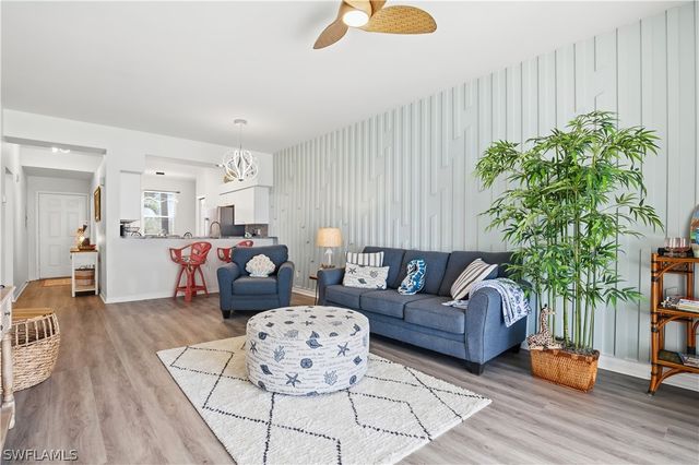 8076 Queen Palm LN 424, Fort Myers, FL 33966