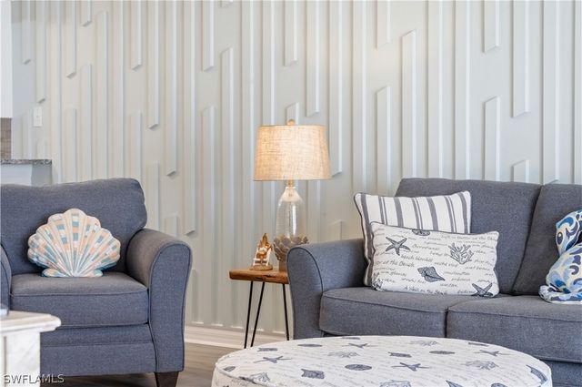 8076 Queen Palm LN 424, Fort Myers, FL 33966