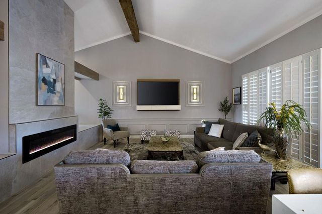 202 Green Mountain Drive, Palm Desert, CA 92211