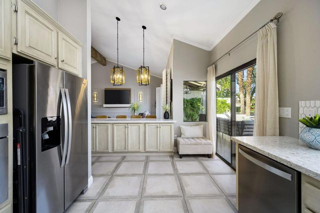 202 Green Mountain Drive, Palm Desert, CA 92211