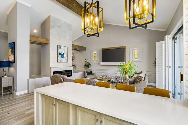 202 Green Mountain Drive, Palm Desert, CA 92211