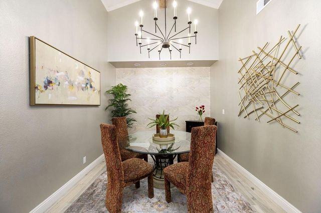 202 Green Mountain Drive, Palm Desert, CA 92211