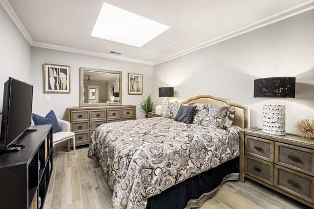 202 Green Mountain Drive, Palm Desert, CA 92211