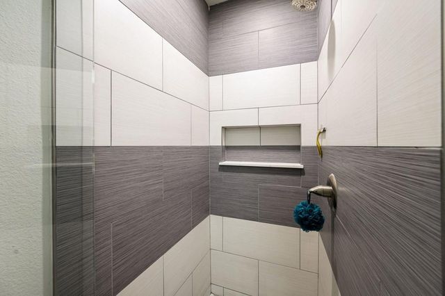 202 Green Mountain Drive, Palm Desert, CA 92211