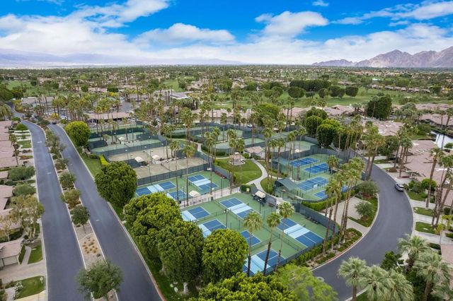 202 Green Mountain Drive, Palm Desert, CA 92211