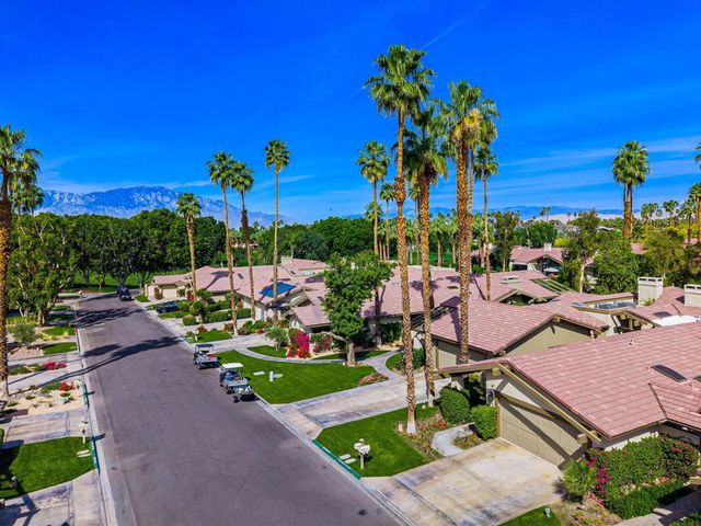 202 Green Mountain Drive, Palm Desert, CA 92211