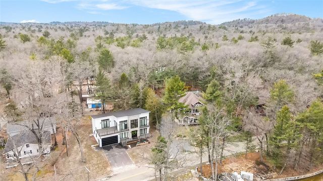 7505 S Lakeshore Drive, Pentwater, MI 49449