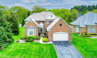 7490 Pine Vista Drive, Genoa Township, MI 48116