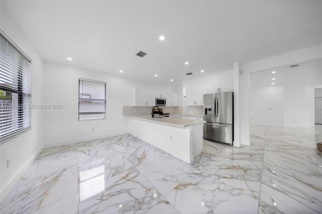 268 NE 210th Way, Miami, FL 33179