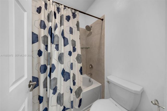 268 NE 210th Way, Miami, FL 33179