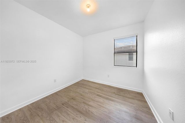 268 NE 210th Way, Miami, FL 33179