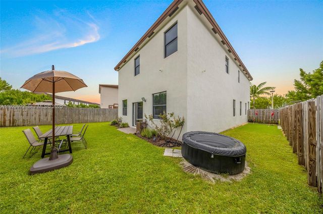 268 NE 210th Way, Miami, FL 33179