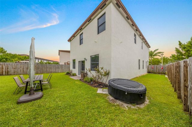 268 NE 210th Way, Miami, FL 33179