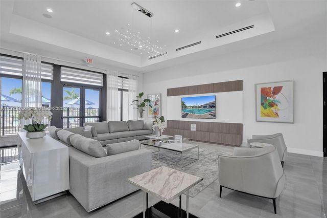 268 NE 210th Way, Miami, FL 33179