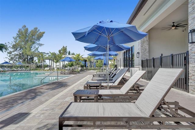 268 NE 210th Way, Miami, FL 33179