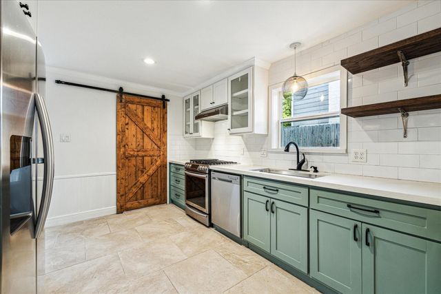 4810 Bayou Vista Drive, Houston, TX 77091