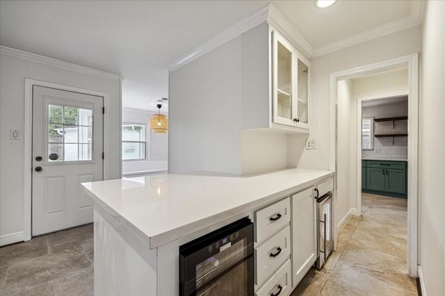 4810 Bayou Vista Drive, Houston, TX 77091