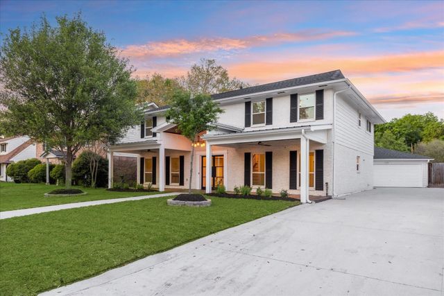 4810 Bayou Vista Drive, Houston, TX 77091