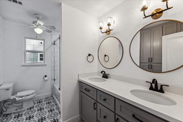 4810 Bayou Vista Drive, Houston, TX 77091