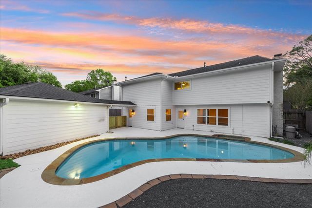 4810 Bayou Vista Drive, Houston, TX 77091