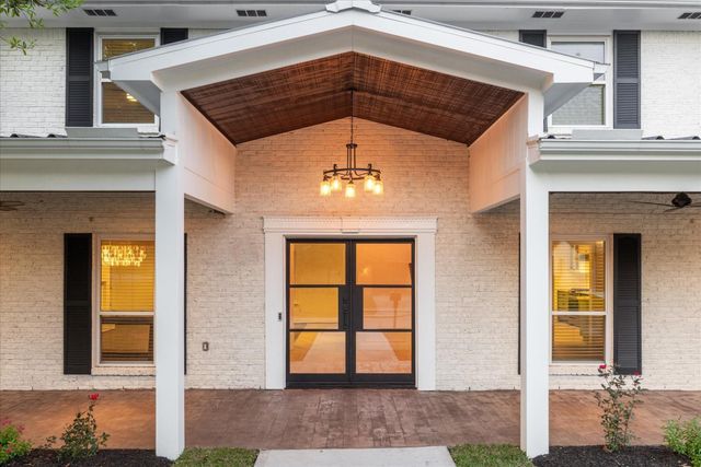 4810 Bayou Vista Drive, Houston, TX 77091