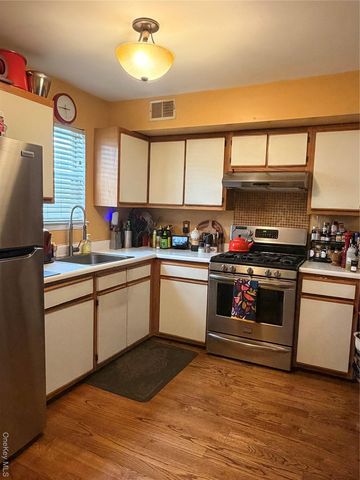 2712 Schleigel Boulevard, Amityville, NY 11701