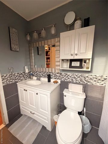 2712 Schleigel Boulevard, Amityville, NY 11701