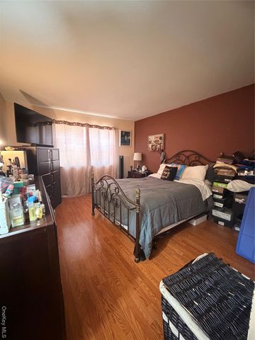 2712 Schleigel Boulevard, Amityville, NY 11701