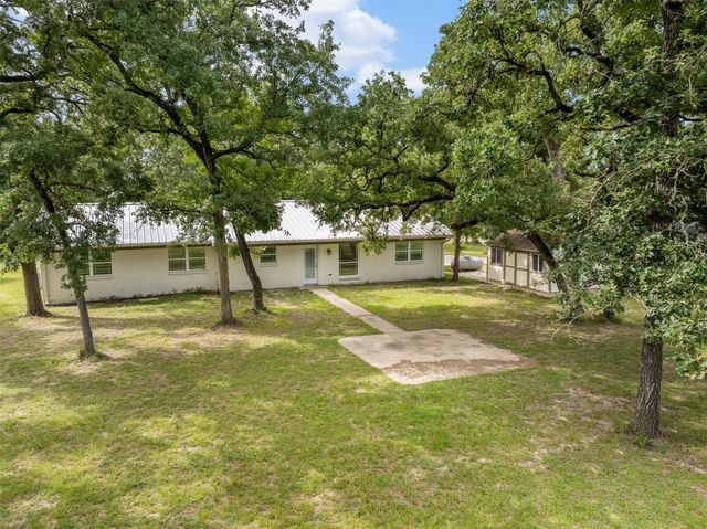 73 Fairway Drive, Normangee, TX 77871
