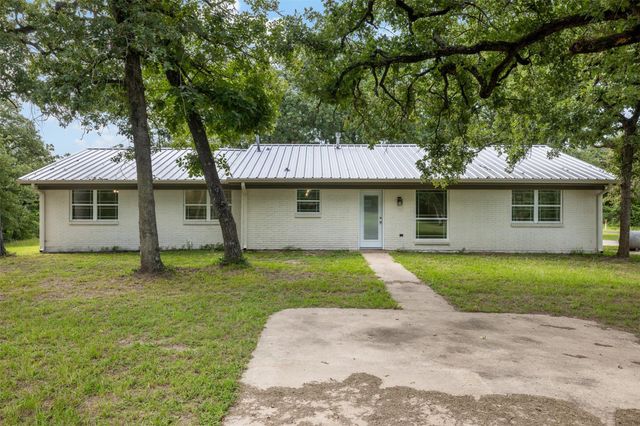 73 Fairway Drive, Normangee, TX 77871