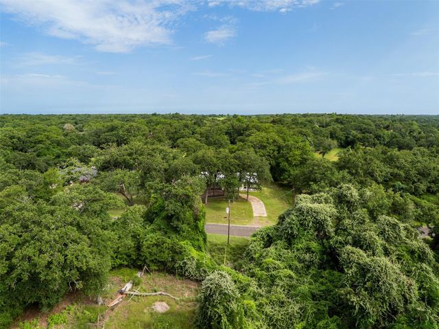 73 Fairway Drive, Normangee, TX 77871