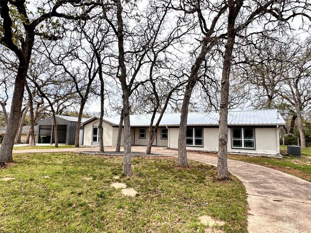 73 Fairway Drive, Normangee, TX 77871