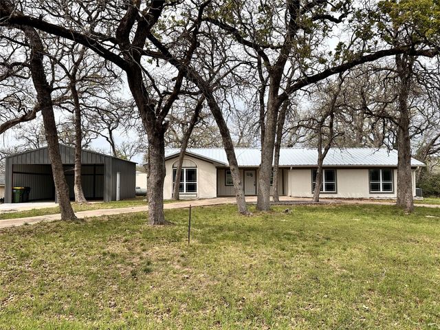 73 Fairway Drive, Normangee, TX 77871