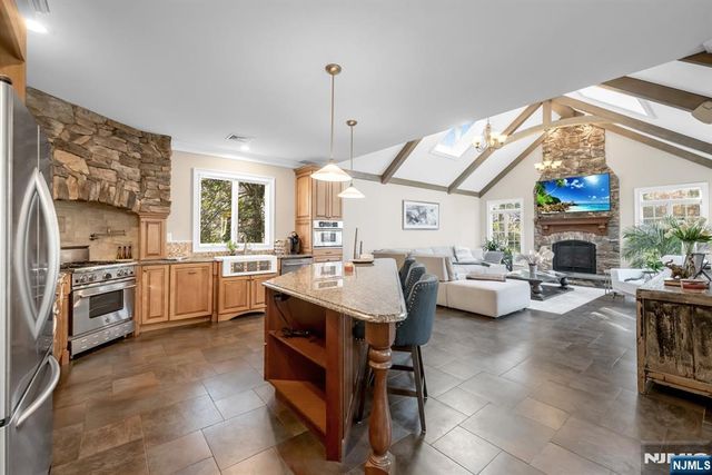 631 Sargent Road, River Vale, NJ 07675