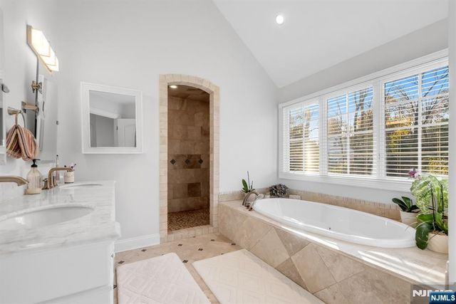 631 Sargent Road, River Vale, NJ 07675