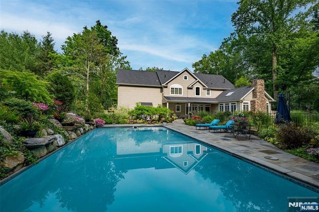 631 Sargent Road, River Vale, NJ 07675