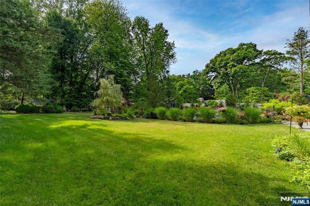 631 Sargent Road, River Vale, NJ 07675