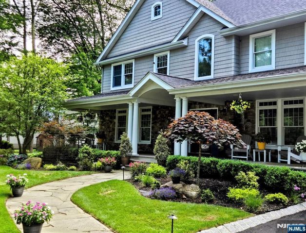631 Sargent Road, River Vale, NJ 07675